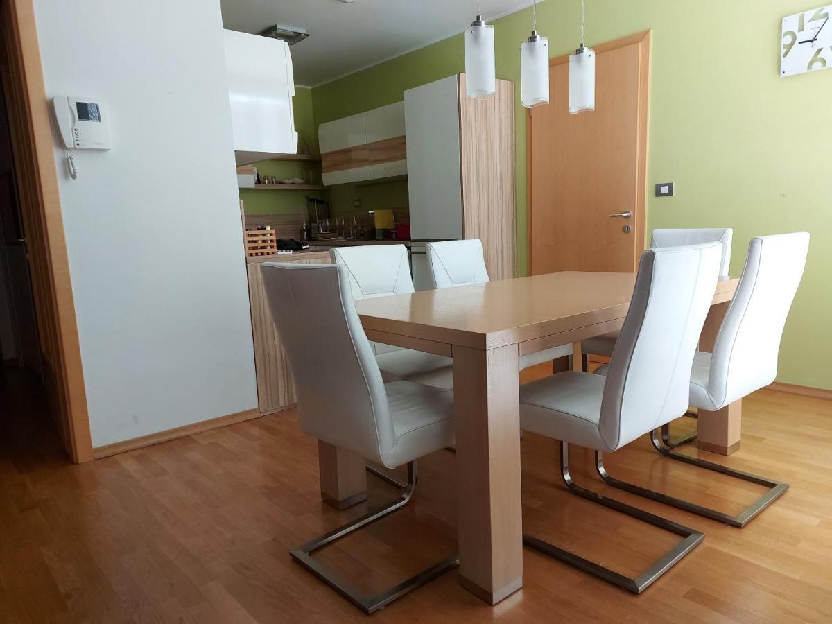 Apartma Klara イゾラ エクステリア 写真